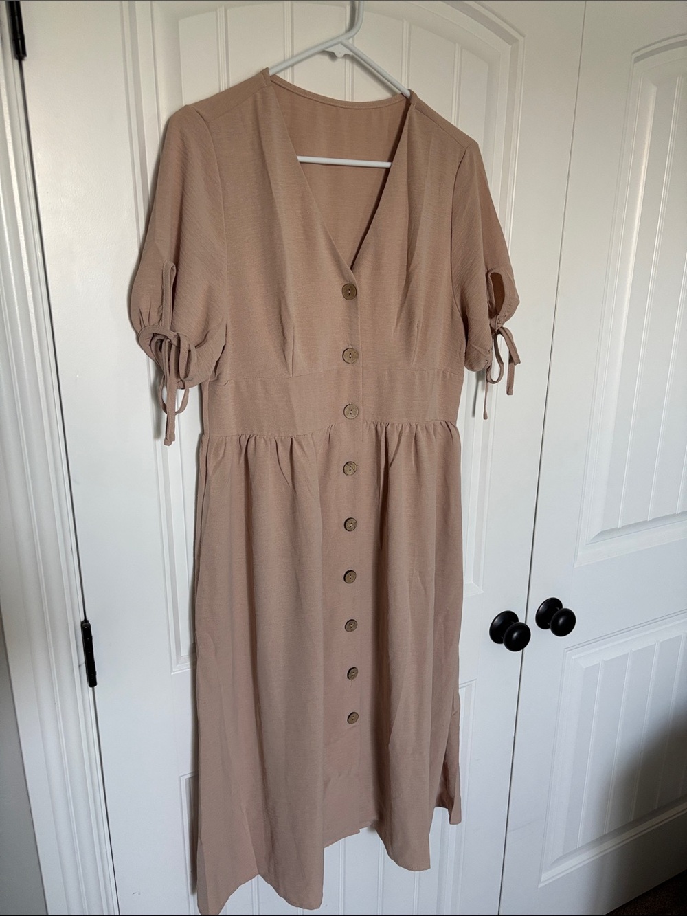 Button-Front Taupe Midi Dress with Tie Sleeve Detail